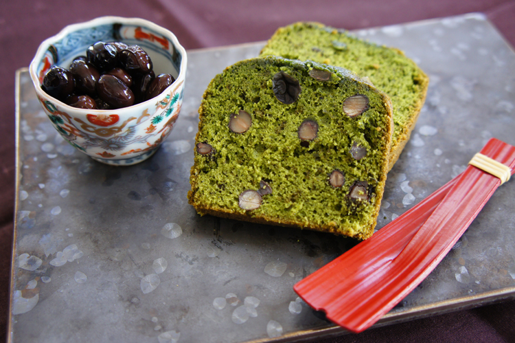 黒豆と抹茶のパウンドケーキ