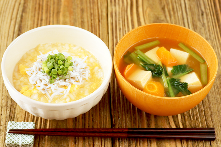 たまご雑炊・高野豆腐と冬野菜の味噌汁