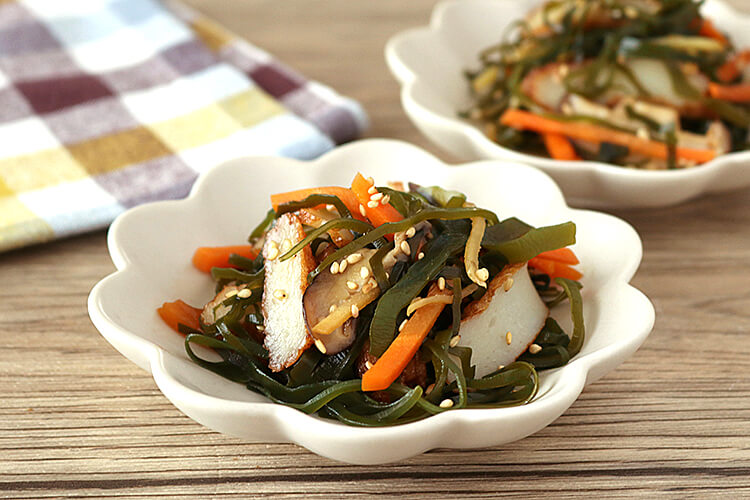 さつま揚げと切り昆布の甘辛炒め